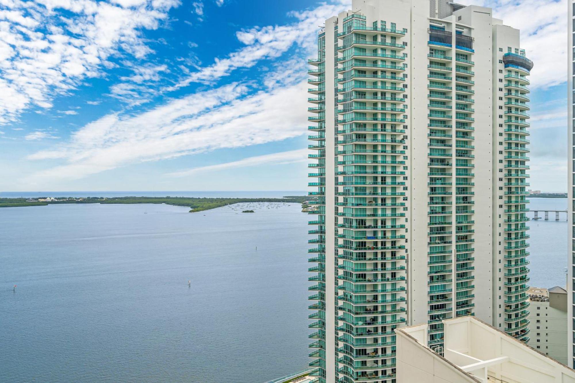 Lux 2B/2B Brickell - Free Parking Apartment Маями Екстериор снимка