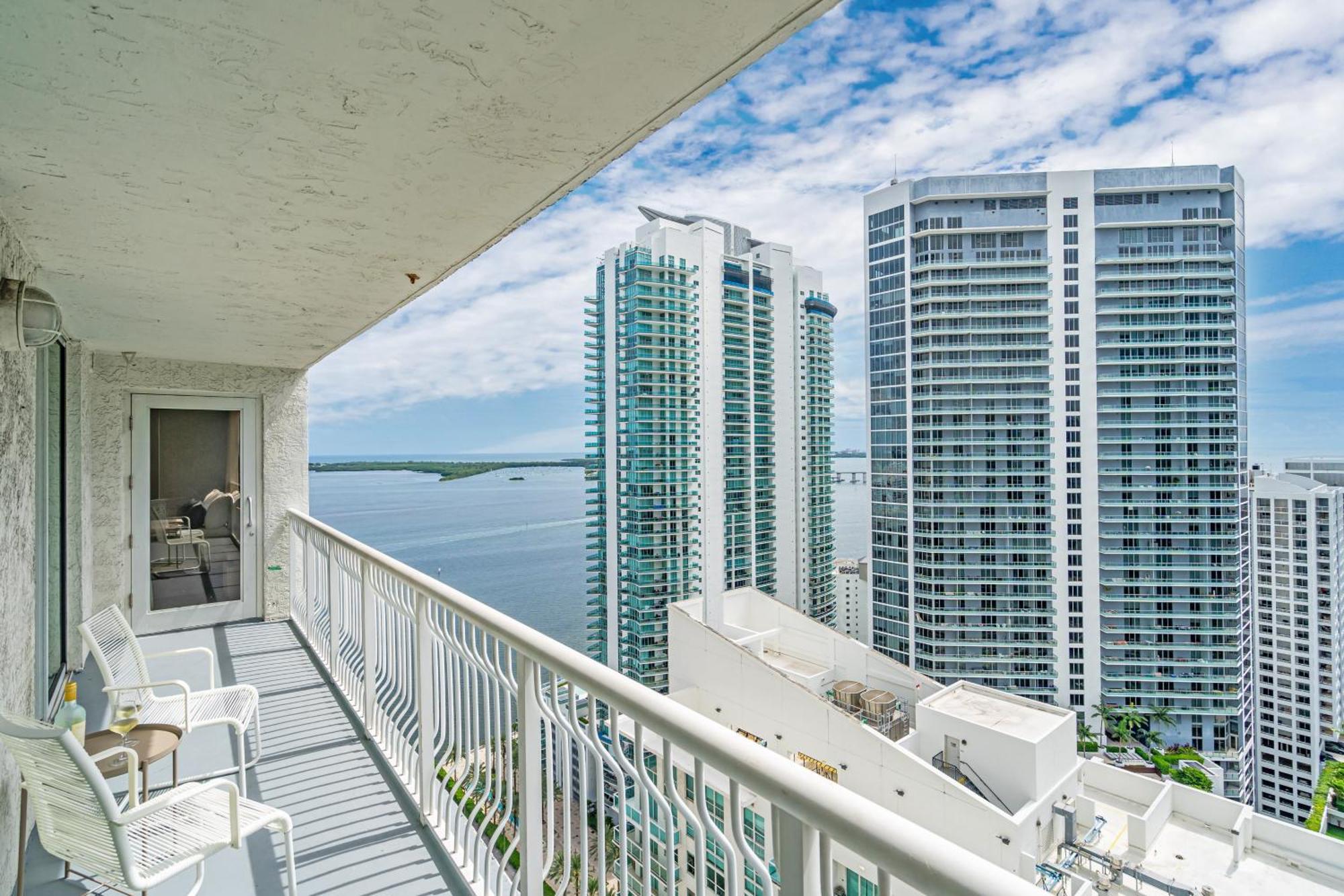 Lux 2B/2B Brickell - Free Parking Apartment Маями Екстериор снимка